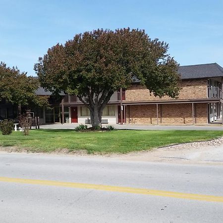 Home-Towne Lodge Omaha Exterior photo